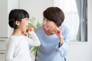 保護者様によるお子様のお口のチェック